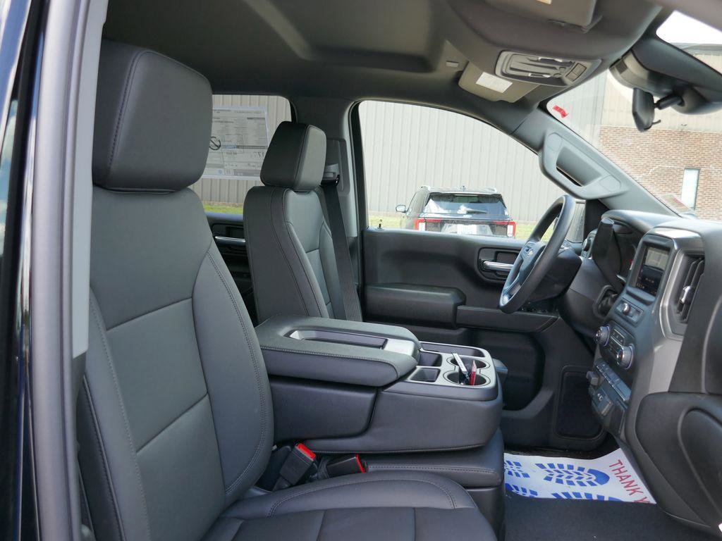 New 2026 Chevrolet Silverado 1500 W/T w/ WT Value Package AWD/4WD image 9