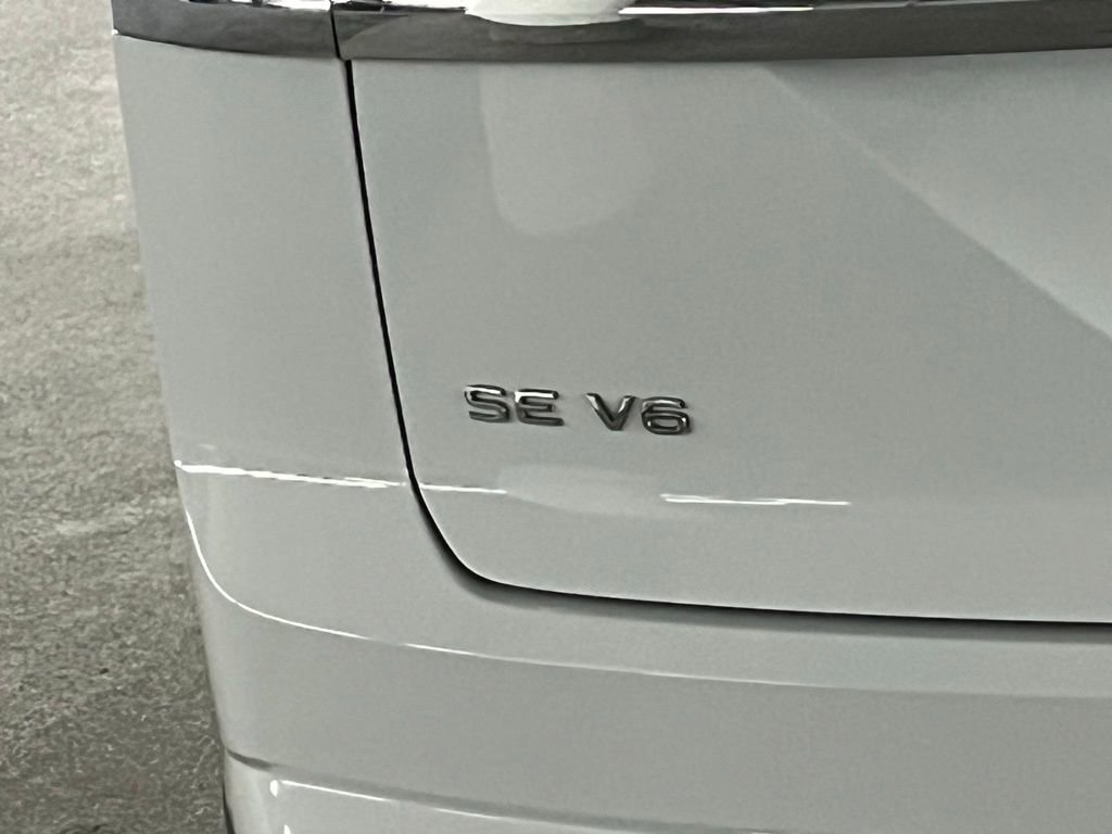 Used 2022 Volkswagen Atlas Cross Sport SE image 38