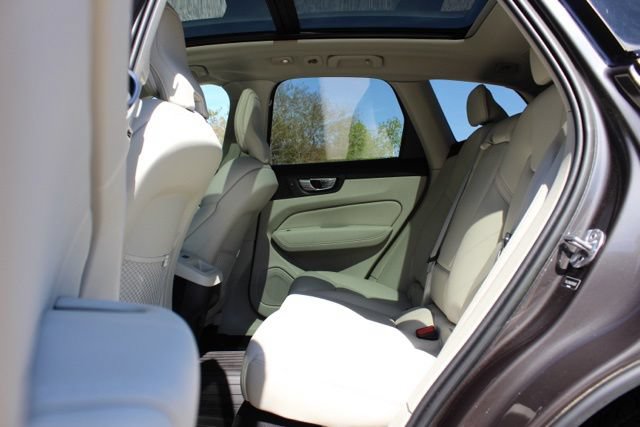 Certified 2023 Volvo XC60 B5 Plus w/ Climate Package AWD/4WD image 21