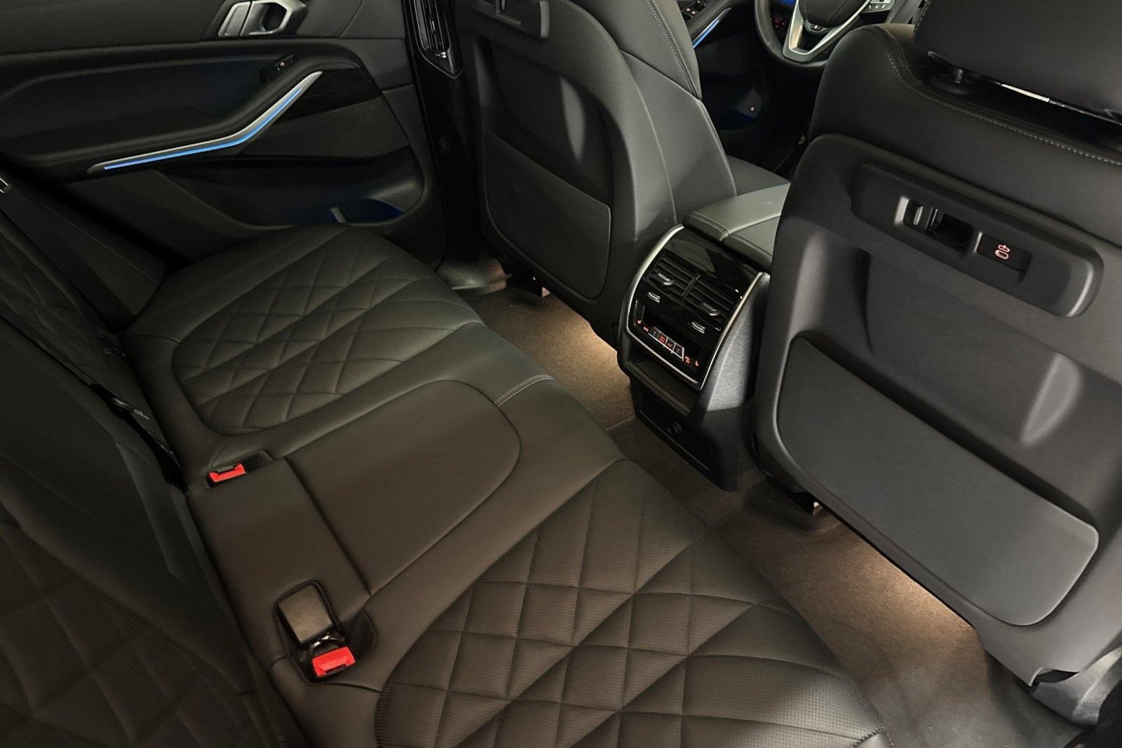 Certified 2023 BMW X5 xDrive45e w/ Climate Comfort Package image 30