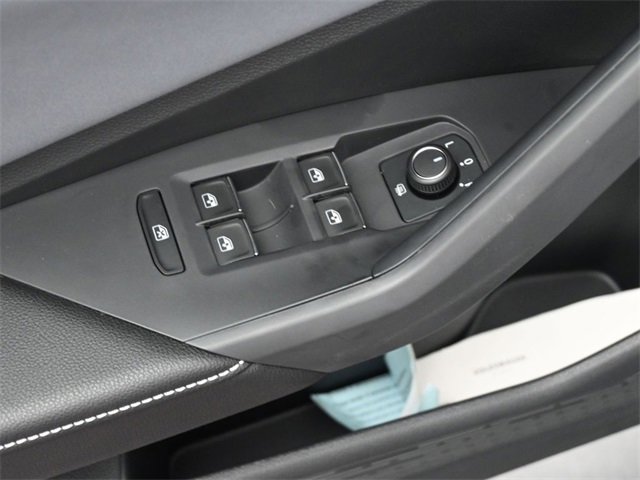 New 2025 Volkswagen Jetta SE image 13