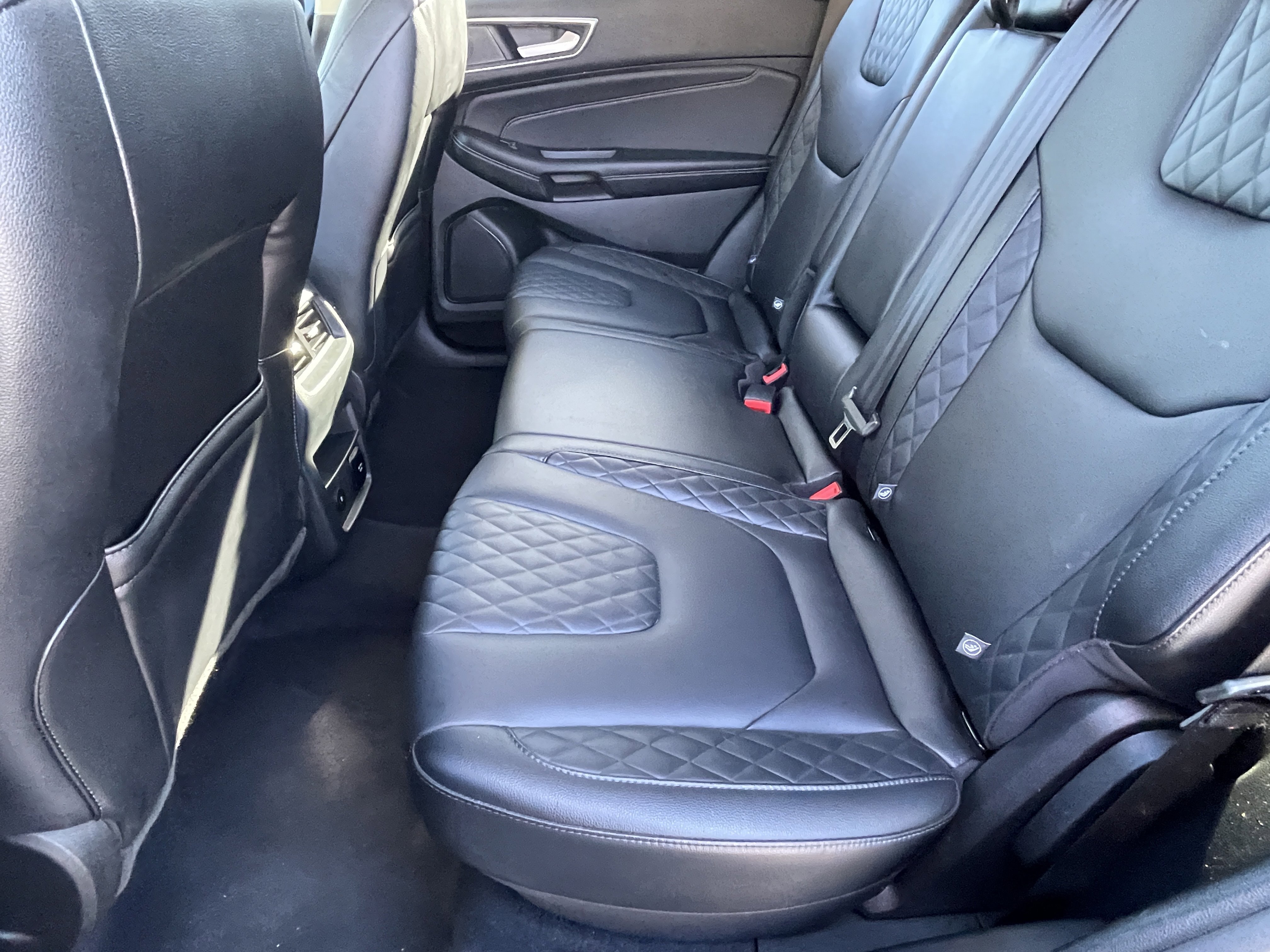 Used 2024 Ford Edge Titanium image 16