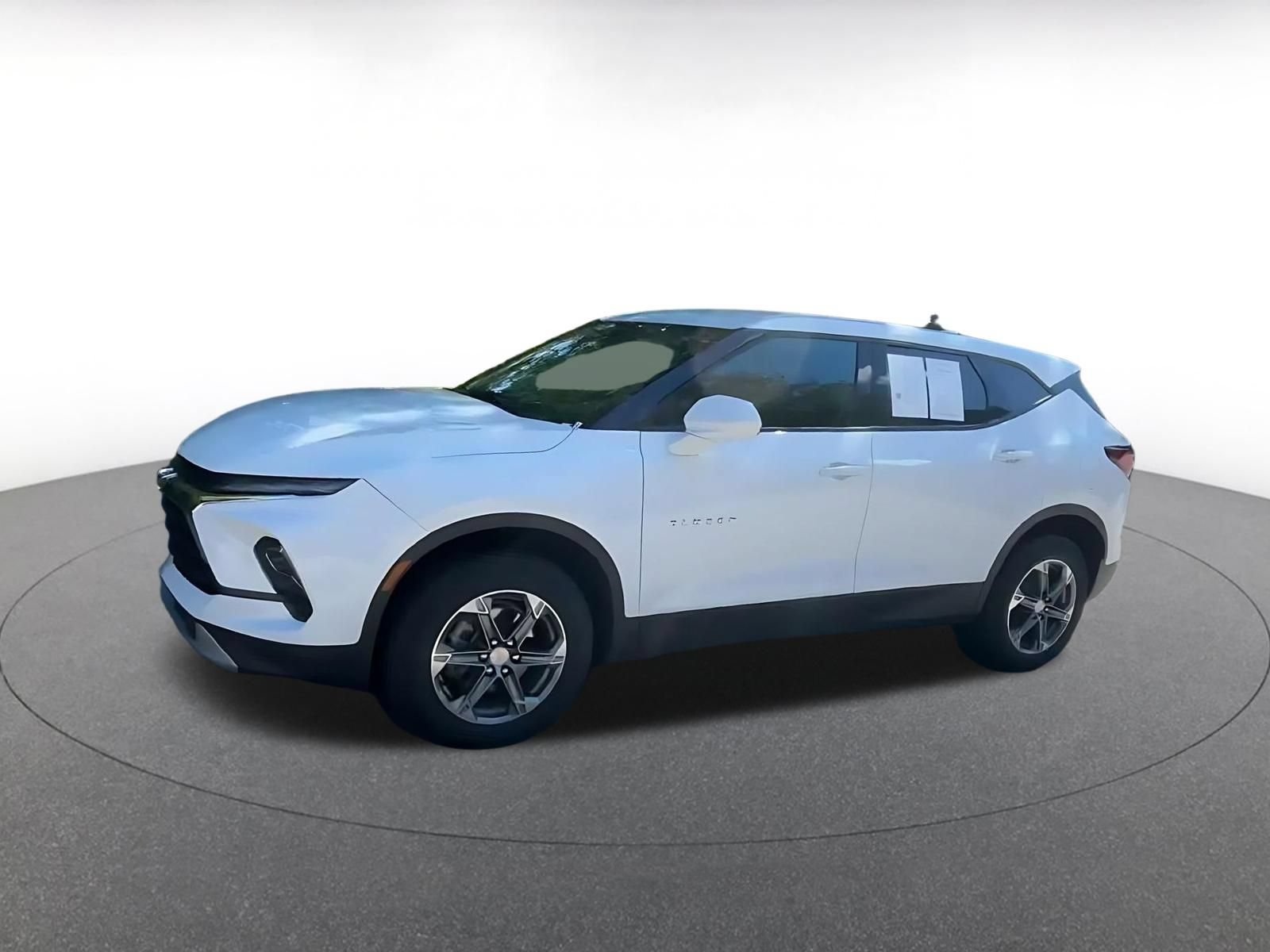 Used 2026 Chevrolet Blazer LT FWD image 7