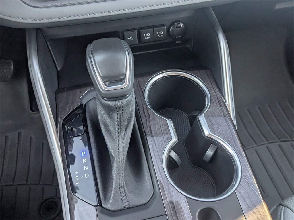 Used 2021 Toyota Highlander Platinum image 26