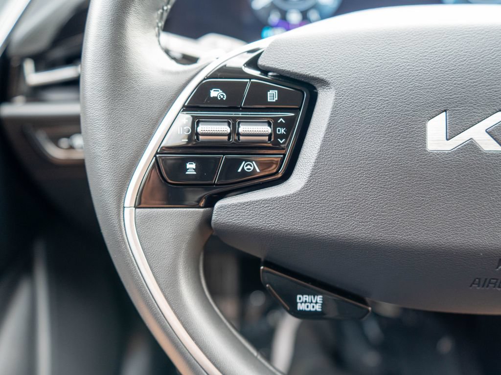 Certified 2024 Kia Niro Wind FWD image 19