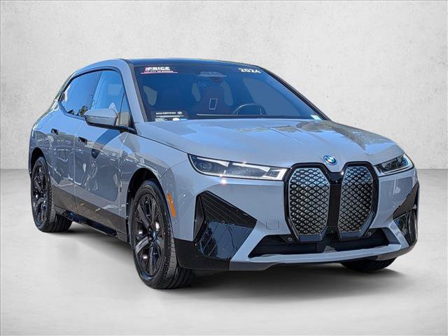 Used 2024 BMW iX xDrive50 w/ Premium Package AWD/4WD image 3