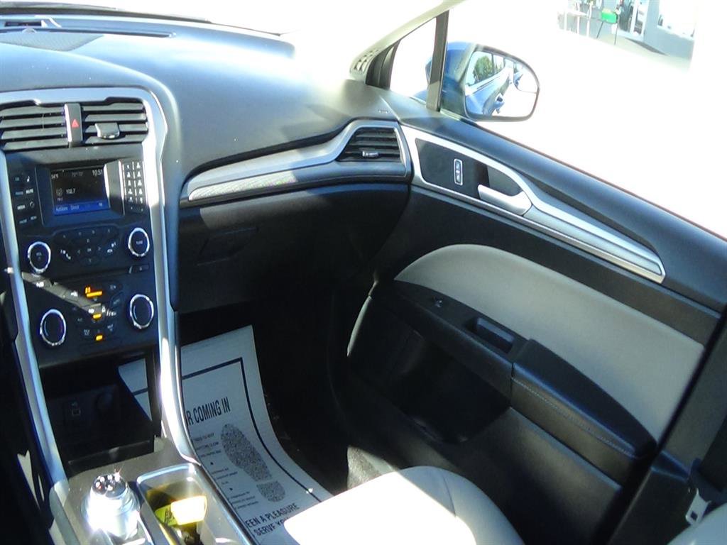 Used 2018 Ford Fusion S image 14