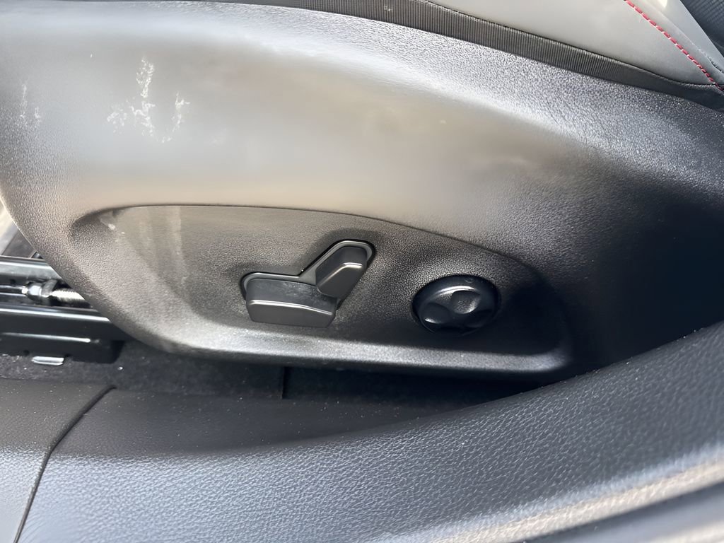 Used 2024 Dodge Hornet R/T w/ R/T Blacktop Package image 10