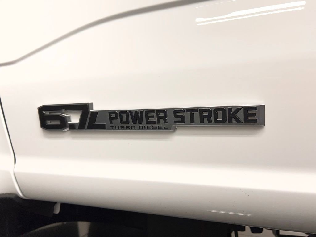 New 2026 Ford F550 4x4 Crew Cab image 29