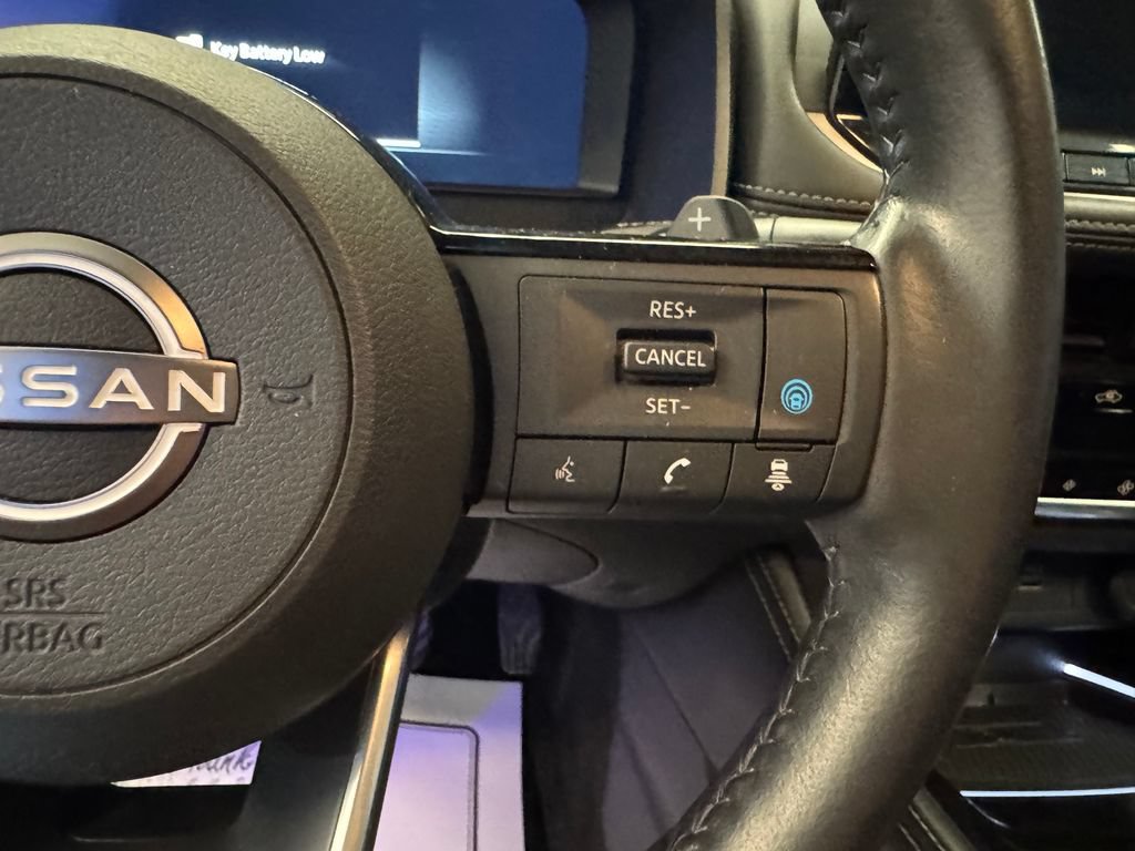 Used 2022 Nissan Rogue Platinum w/ Head-Up Display Package AWD/4WD image 12