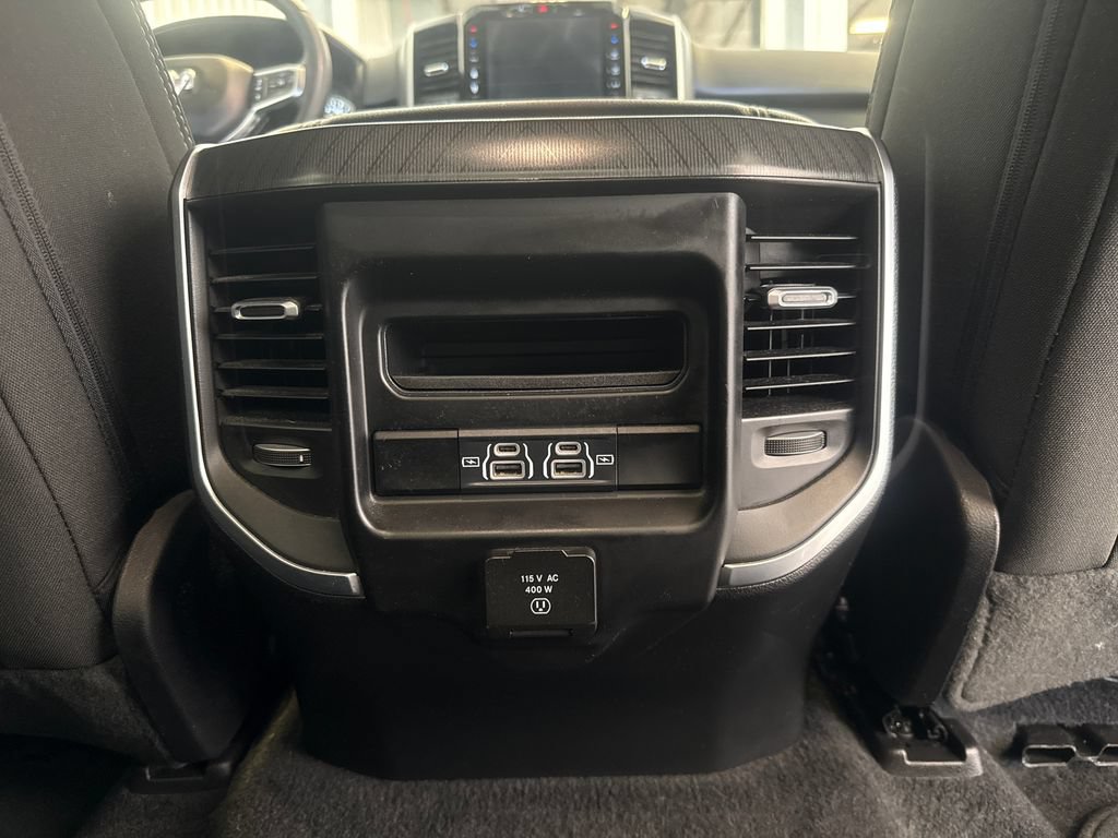 Used 2025 RAM 1500 Big Horn AWD/4WD image 13
