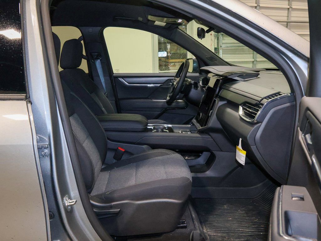 New 2026 GMC Acadia Elevation w/ LPO, Floor Liner Package image 29