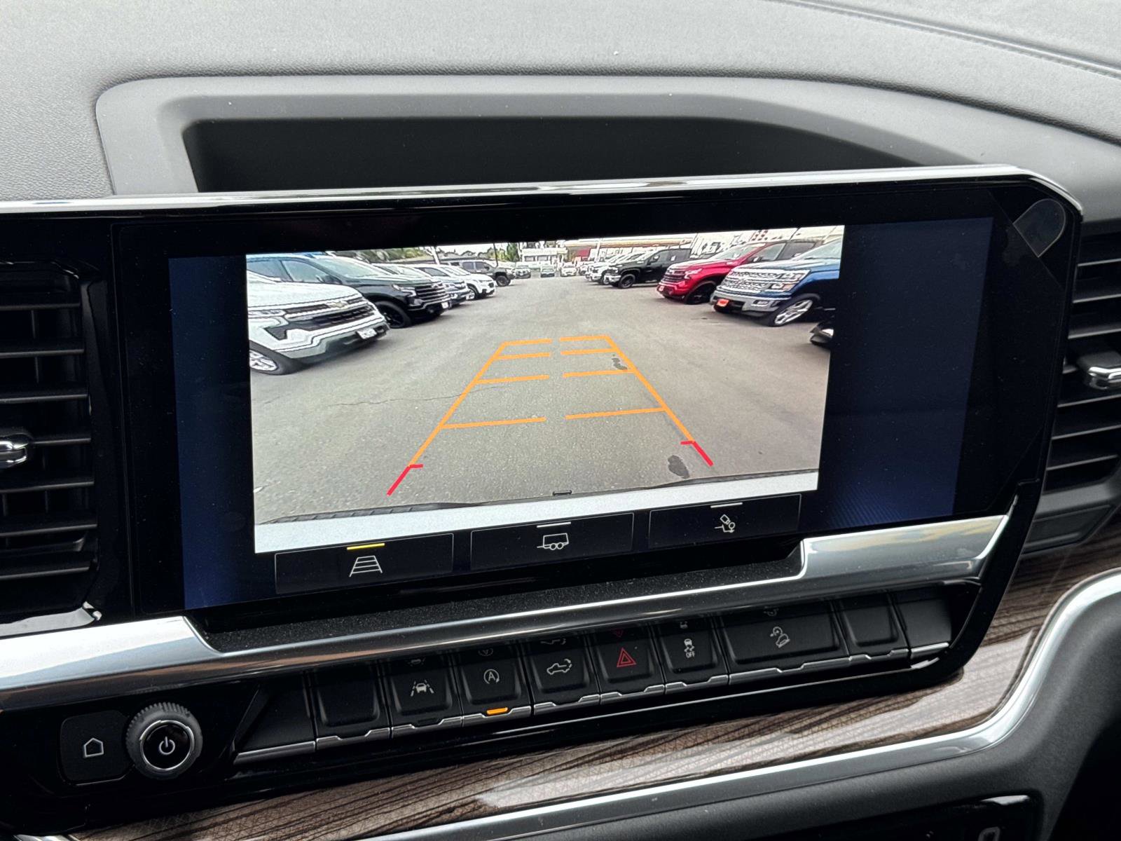 Used 2025 Chevrolet Silverado 1500 LT Trail Boss w/ Convenience Package II image 31