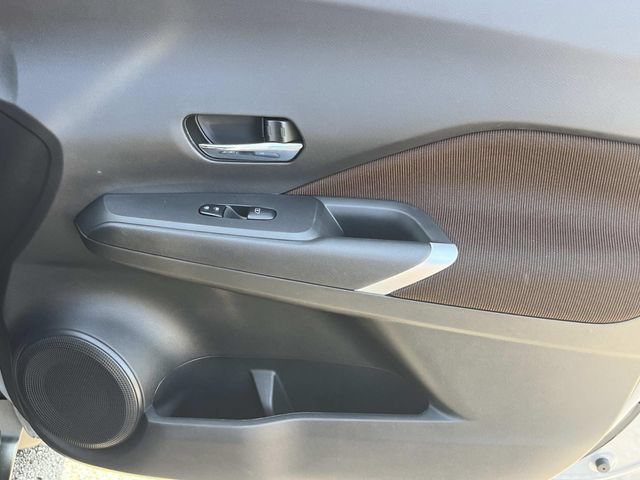 Used 2022 Nissan Kicks SR FWD image 23