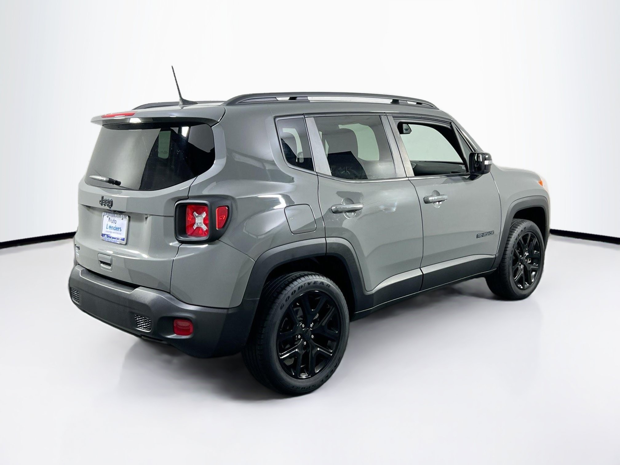 Used 2022 Jeep Renegade Altitude AWD/4WD image 5