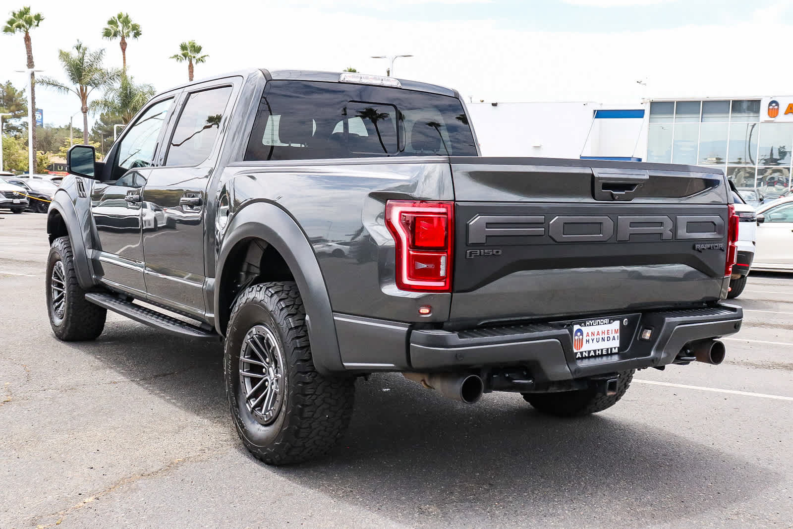 Used 2019 Ford F150 Raptor w/ Equipment Group 802A Luxury AWD/4WD image 13