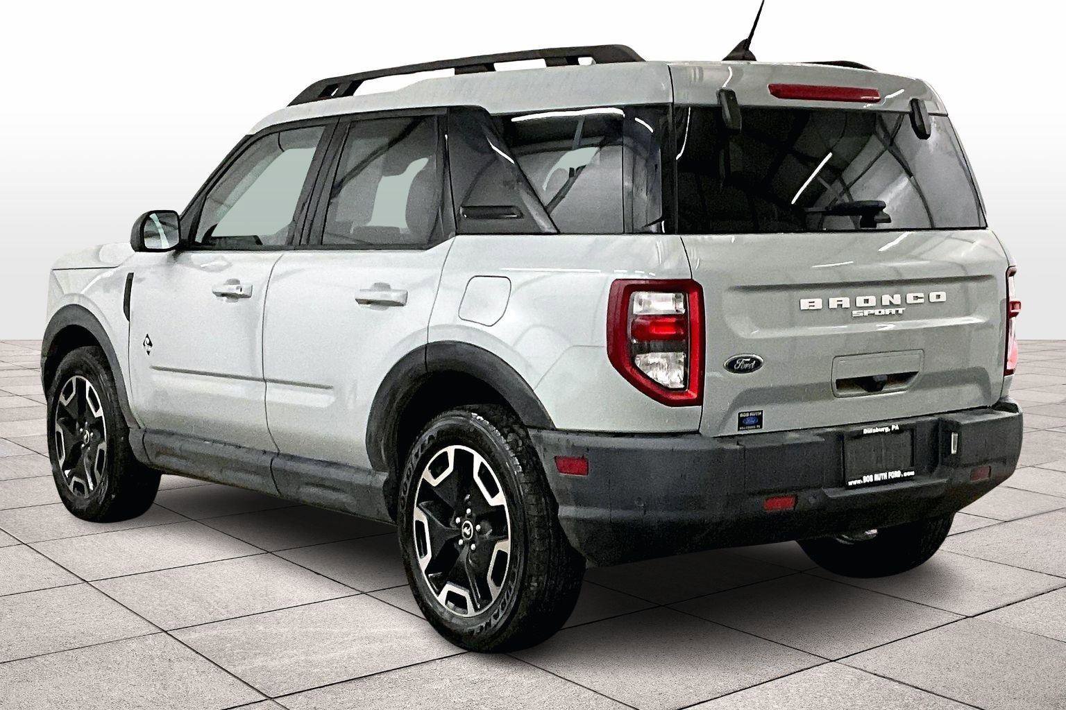 Used 2023 Ford Bronco Sport Outer Banks w/ Tech Package image 10