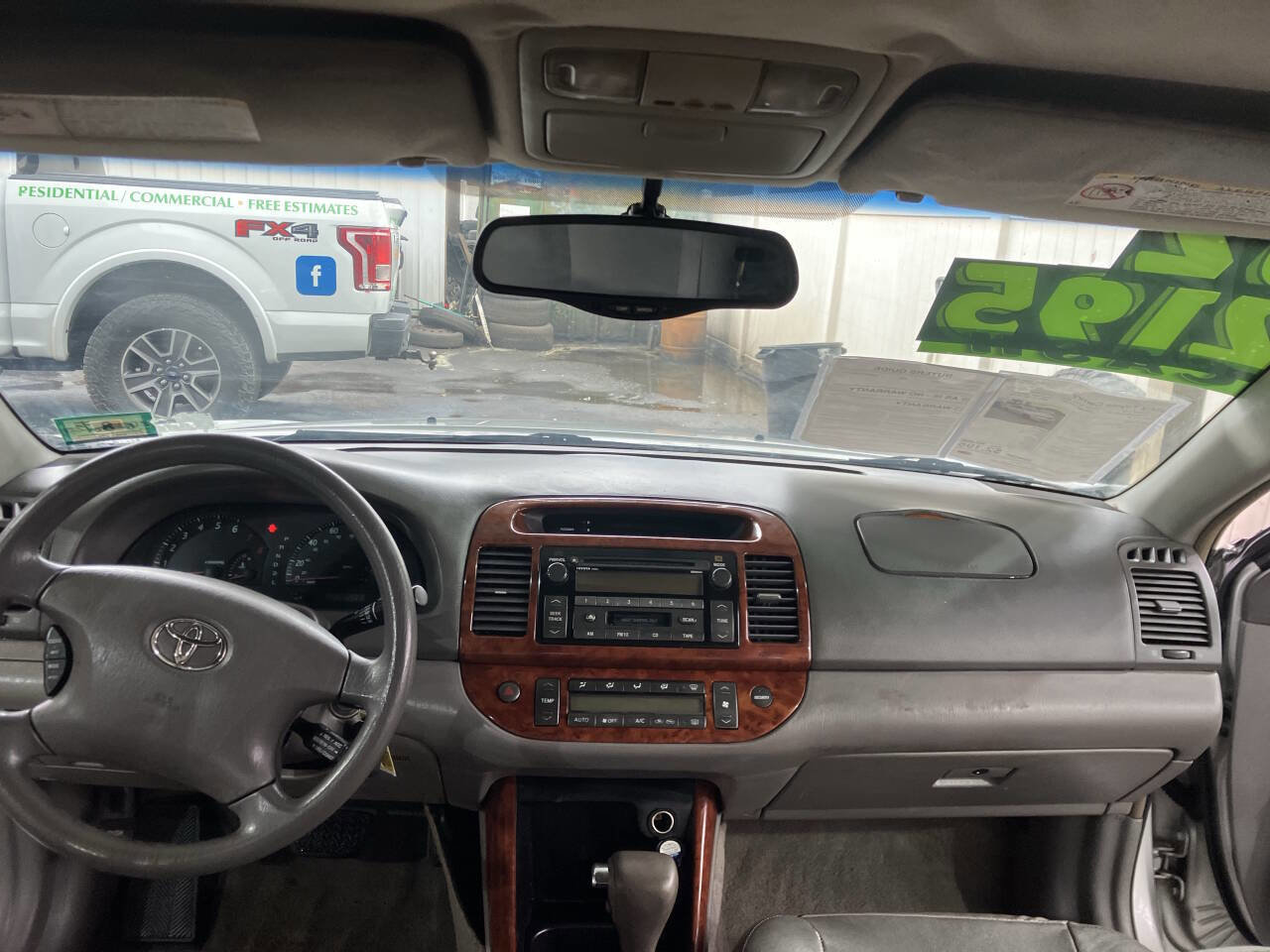 Used 2002 Toyota Camry SE FWD image 18