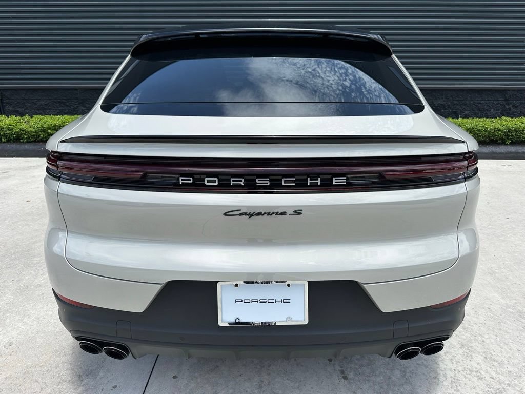 Certified 2026 Porsche Cayenne S AWD/4WD image 13