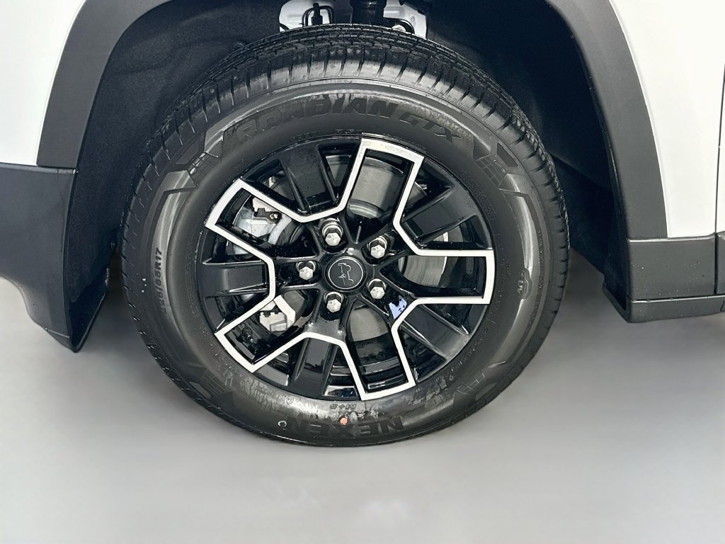 New 2026 Jeep Cherokee AWD/4WD image 16