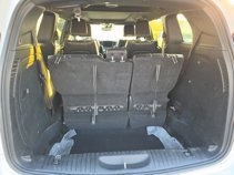 Used 2022 Chrysler Pacifica Limited w/ Uconnect Theater Family Group FWD image 19