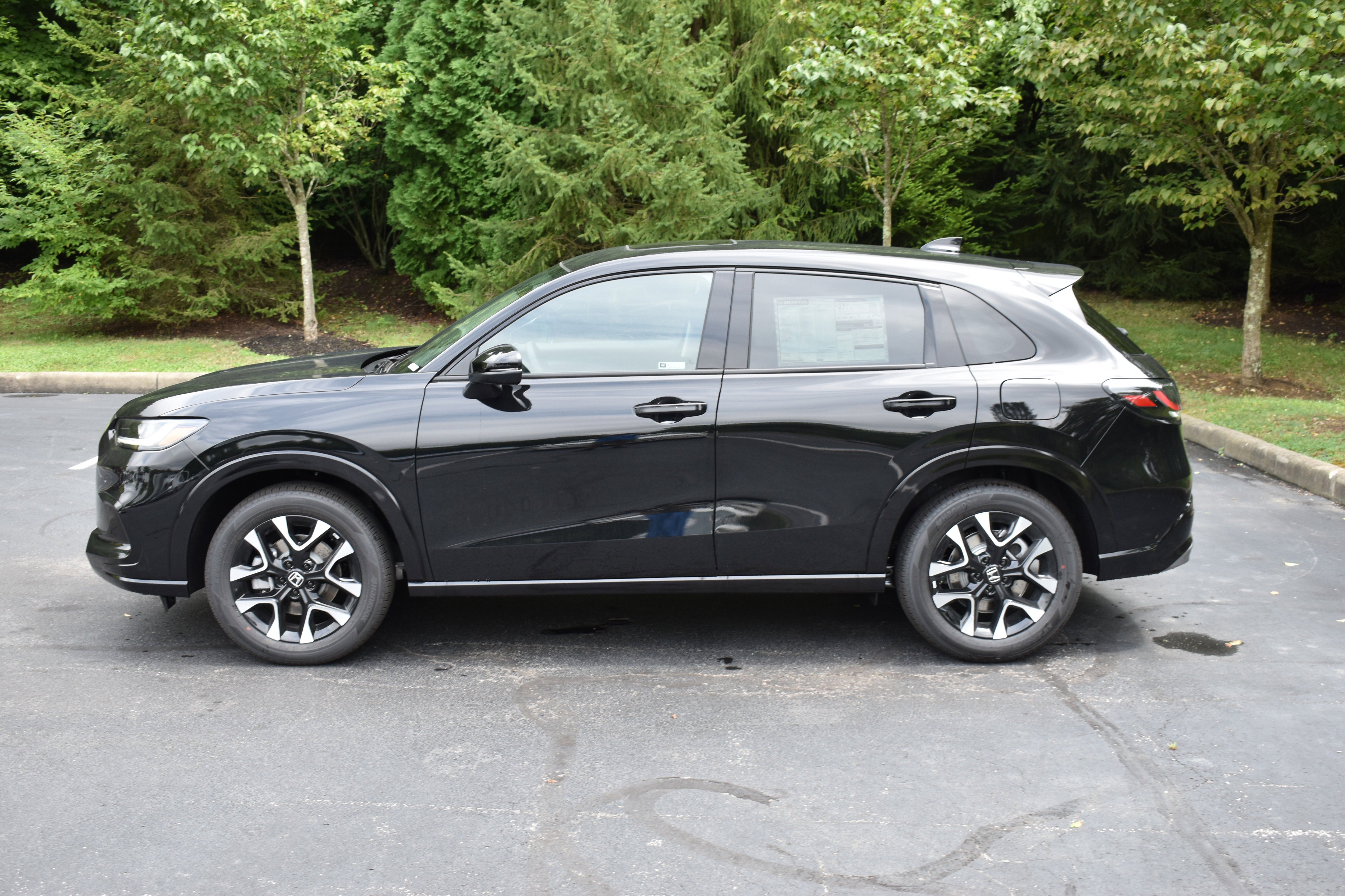 New 2026 Honda HR-V EX-L image 4