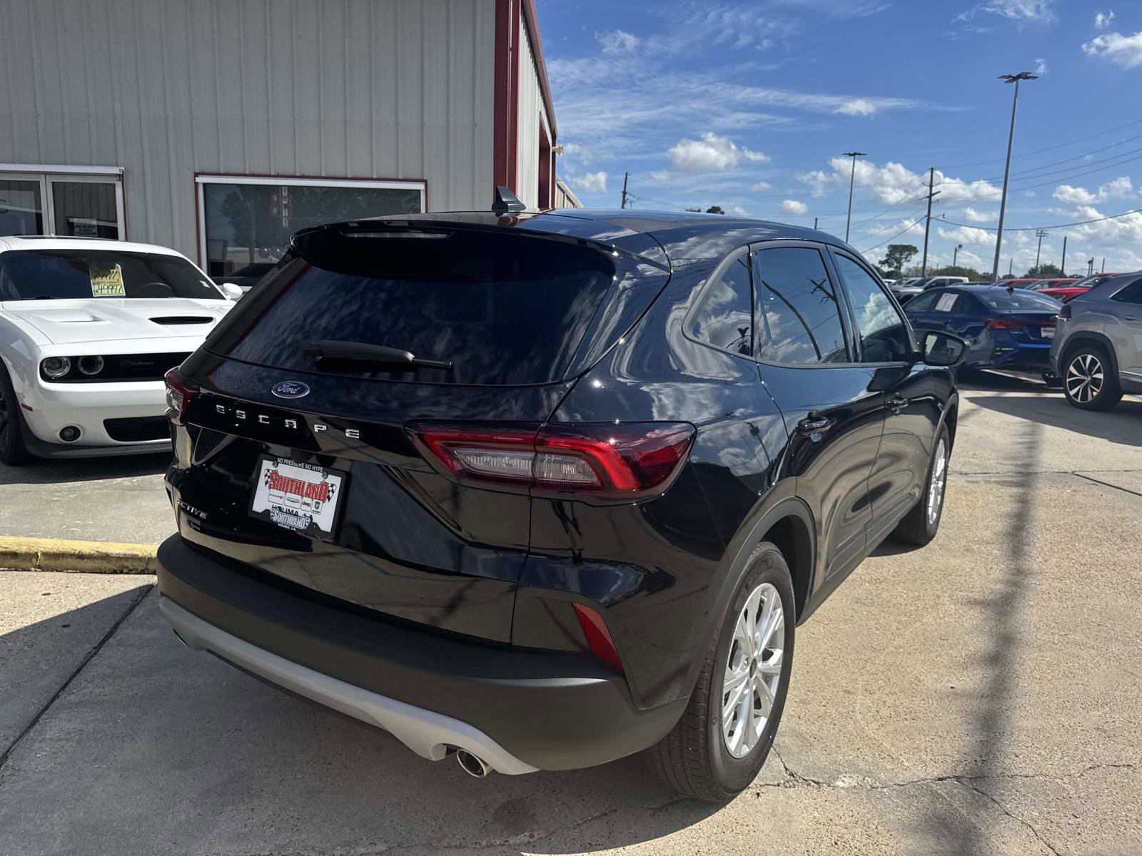 Used 2025 Ford Escape Active image 7