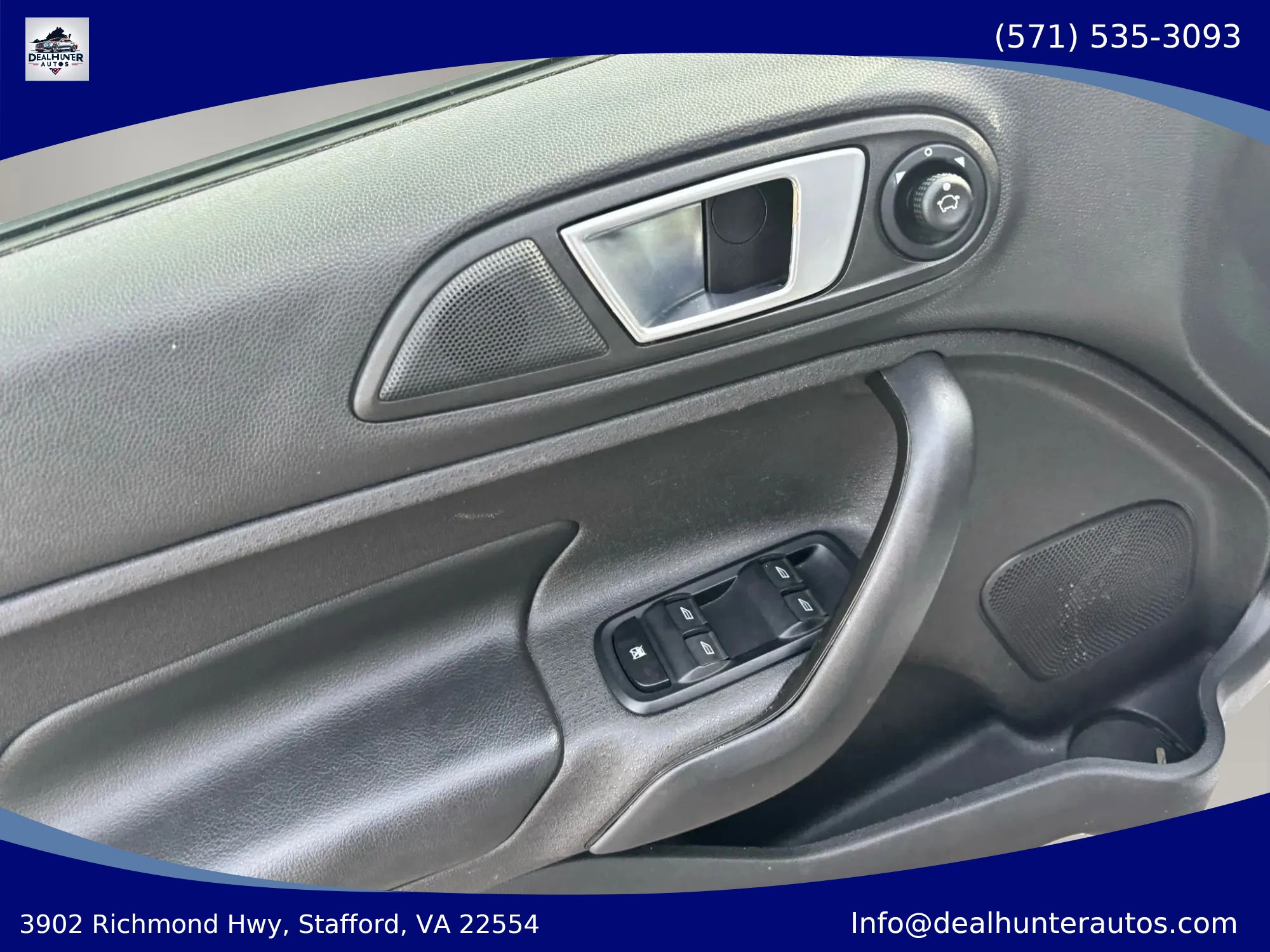 Used 2016 Ford Fiesta Titanium FWD image 21