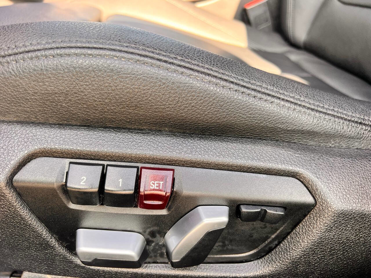 Used 2016 BMW 328i xDrive 328i xDrive AWD 4dr Sedan SULE w/ Driver Assistance Package image 11