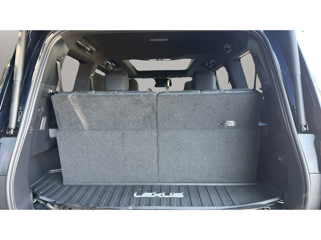 Used 2025 Lexus GX 550 w/ Accessory Package (2T) AWD/4WD image 29