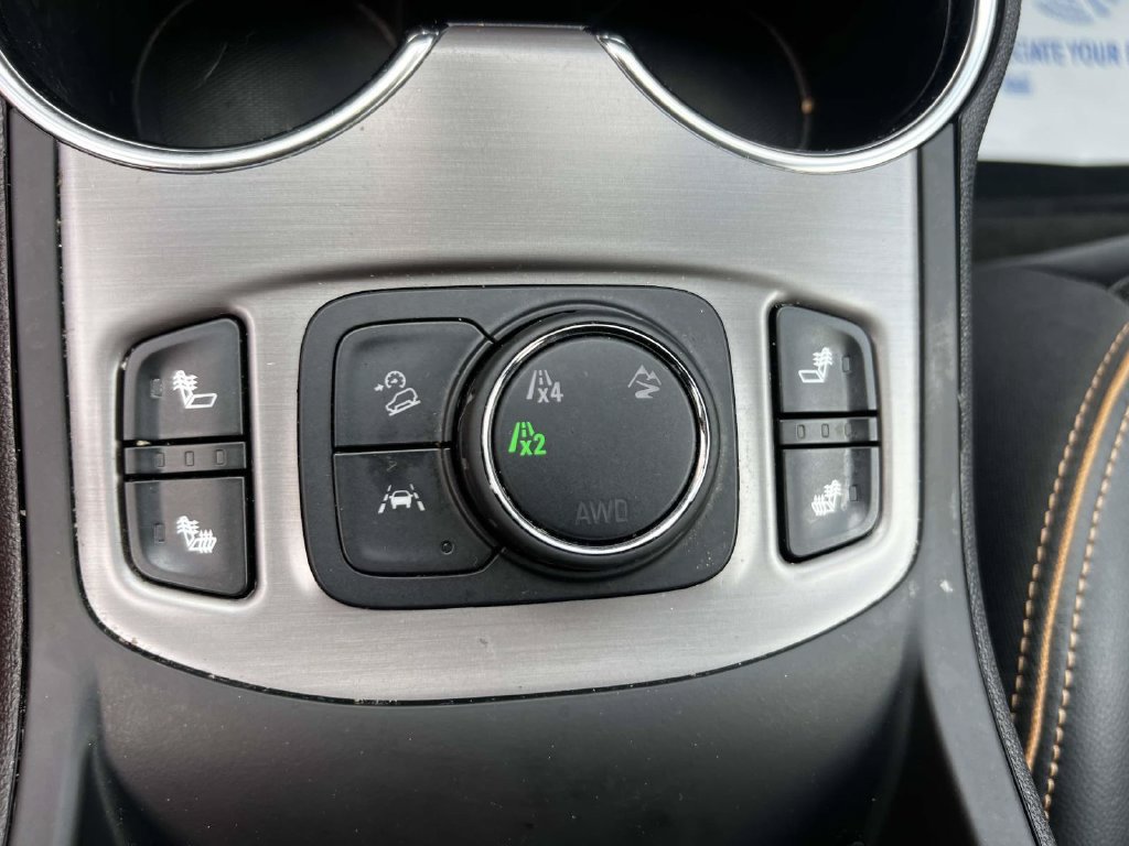 Used 2024 GMC Terrain AT4 AWD/4WD image 30