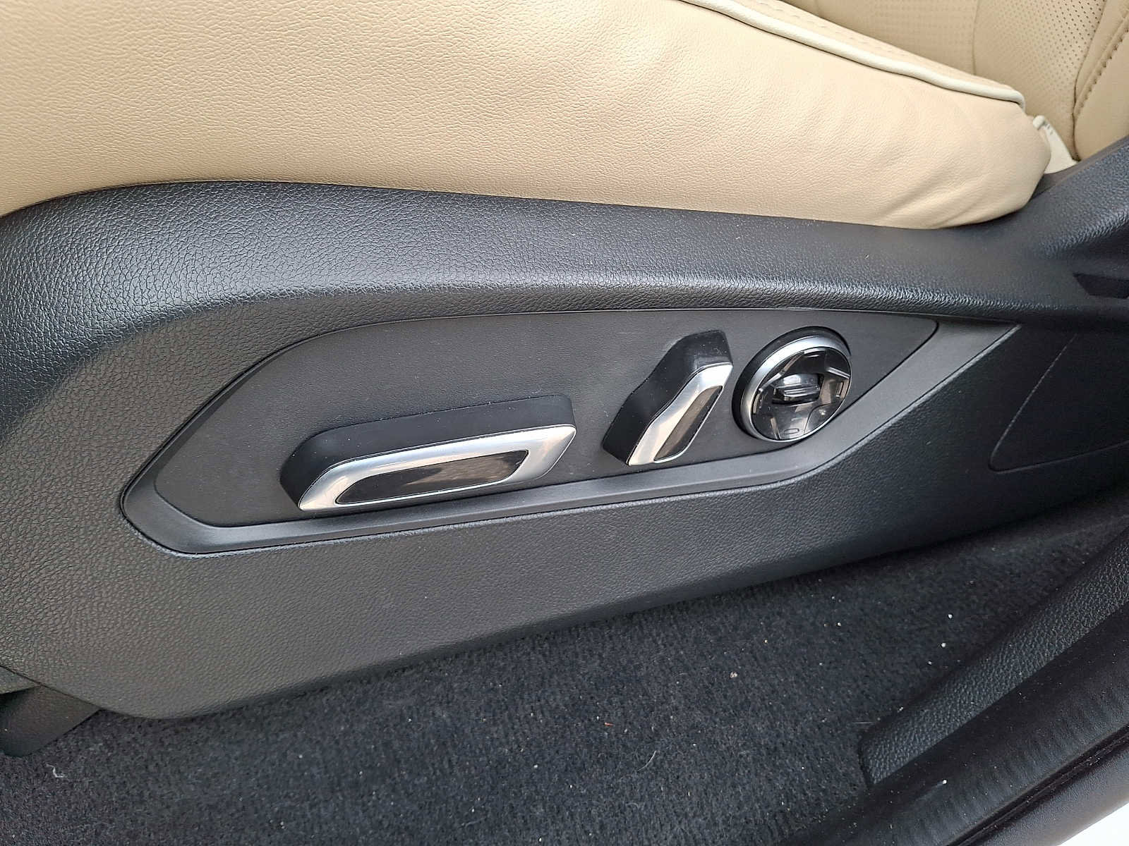 Used 2023 Acura MDX SH-AWD w/ Advance Package image 11