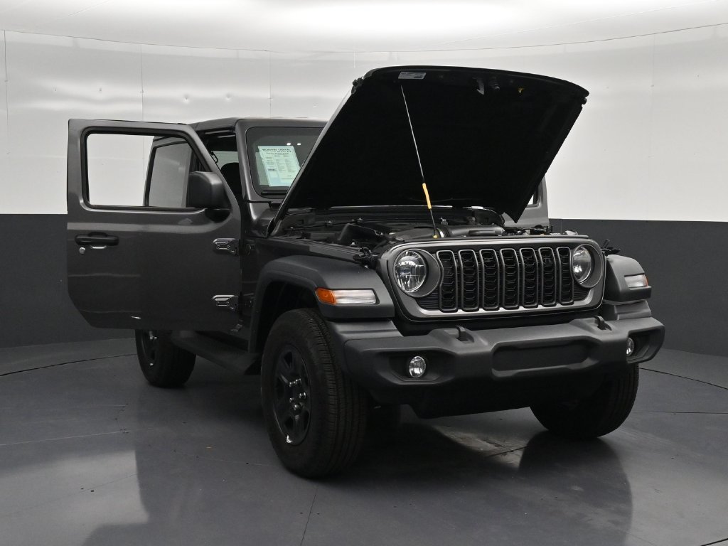 Used 2026 Jeep Wrangler Sport AWD/4WD image 31