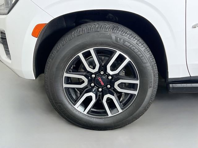 Used 2023 GMC Yukon XL AT4 w/ Technology Package AWD/4WD image 30