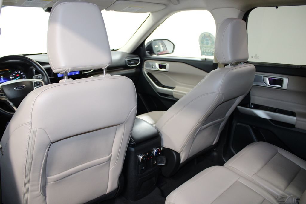 Used 2023 Ford Explorer Limited image 27