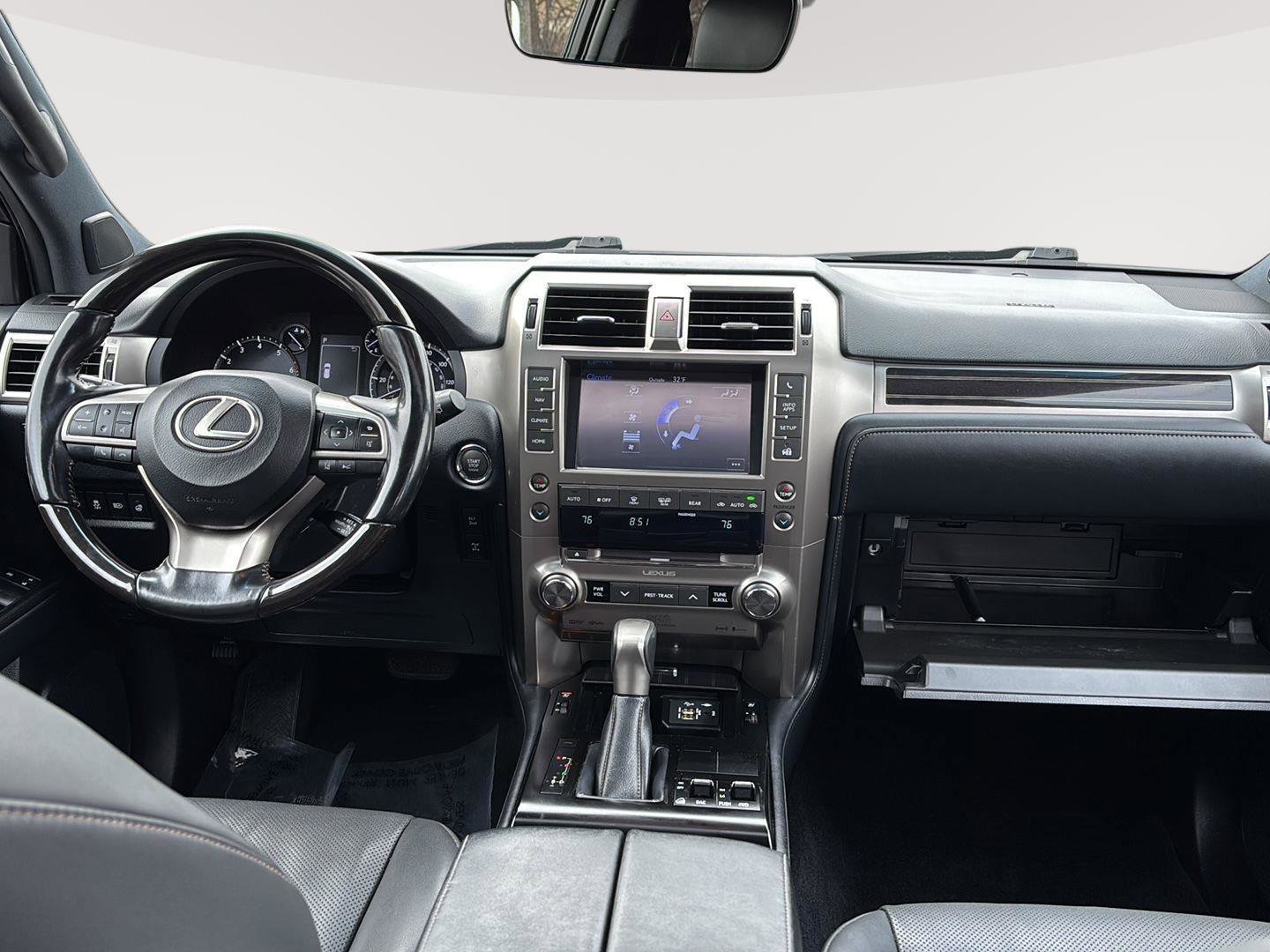 Used 2021 Lexus GX 460 Premium w/ Accessory Package image 12