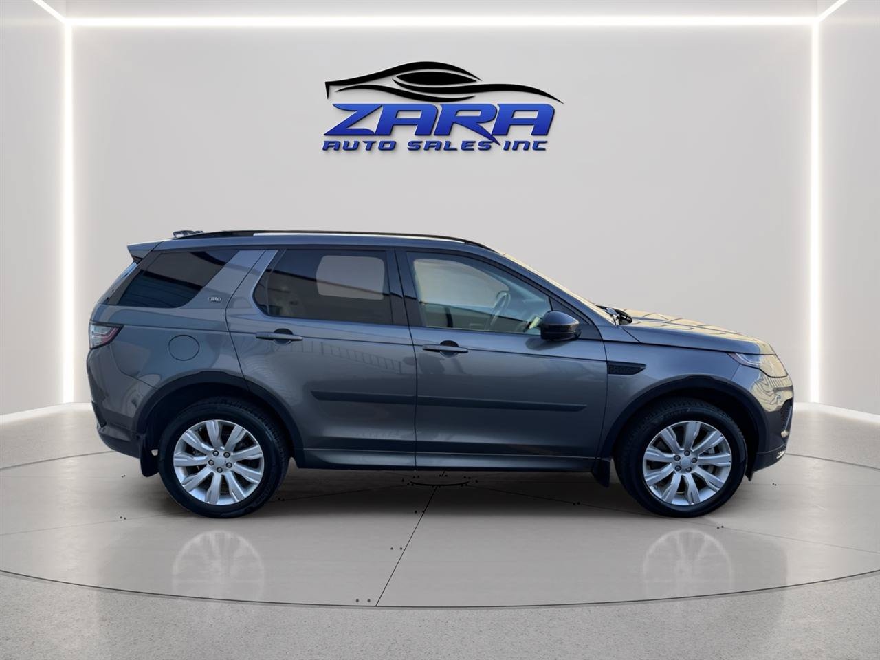 Used 2019 Land Rover Discovery Sport HSE Dynamic AWD/4WD image 7