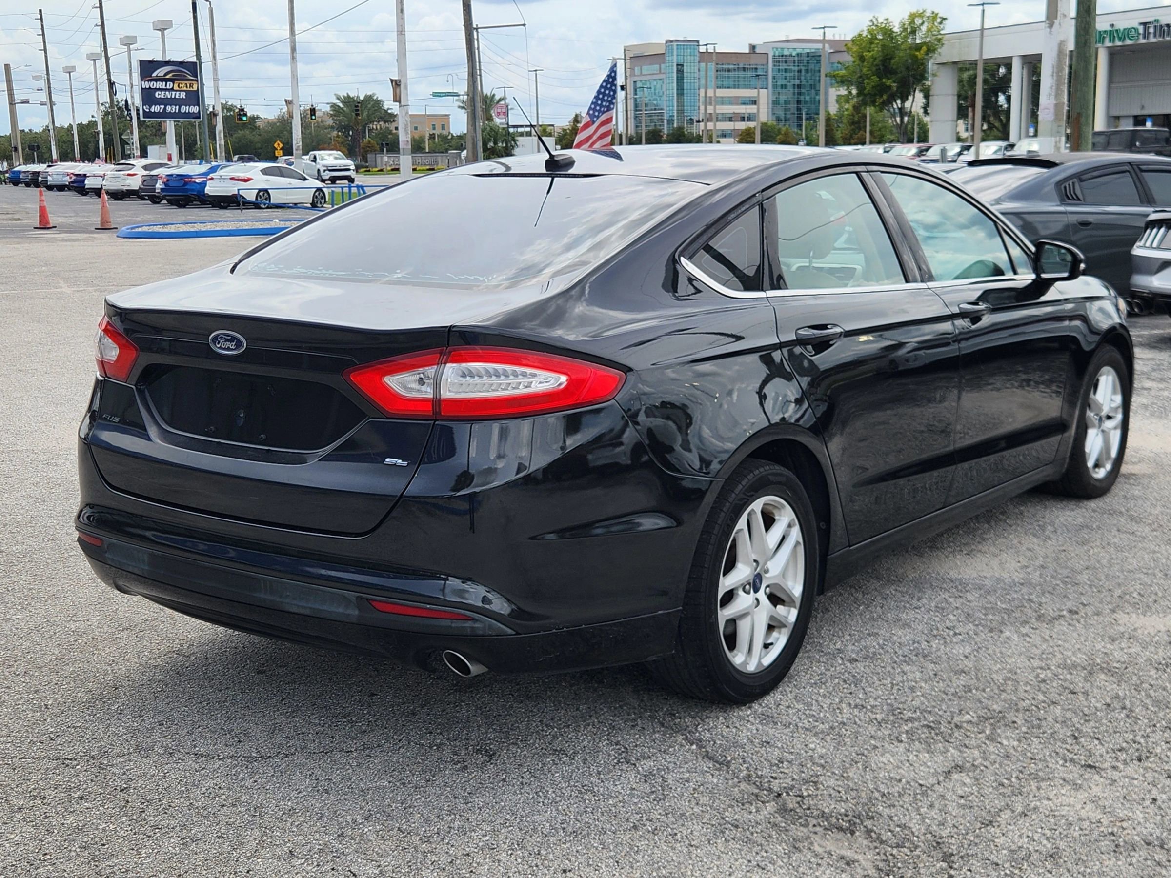 Used 2013 Ford Fusion SE image 8