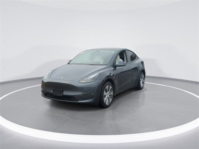 Used 2023 Tesla Model Y Long Range image 3
