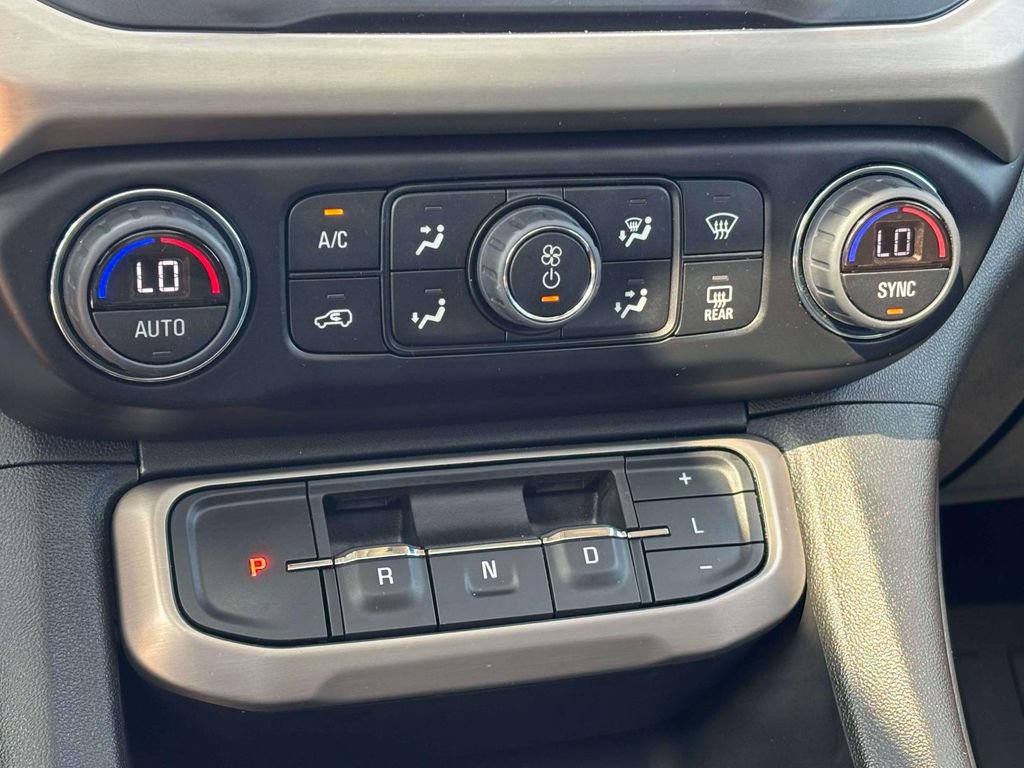 Used 2023 GMC Acadia Denali w/ Denali Technology Package AWD/4WD image 19