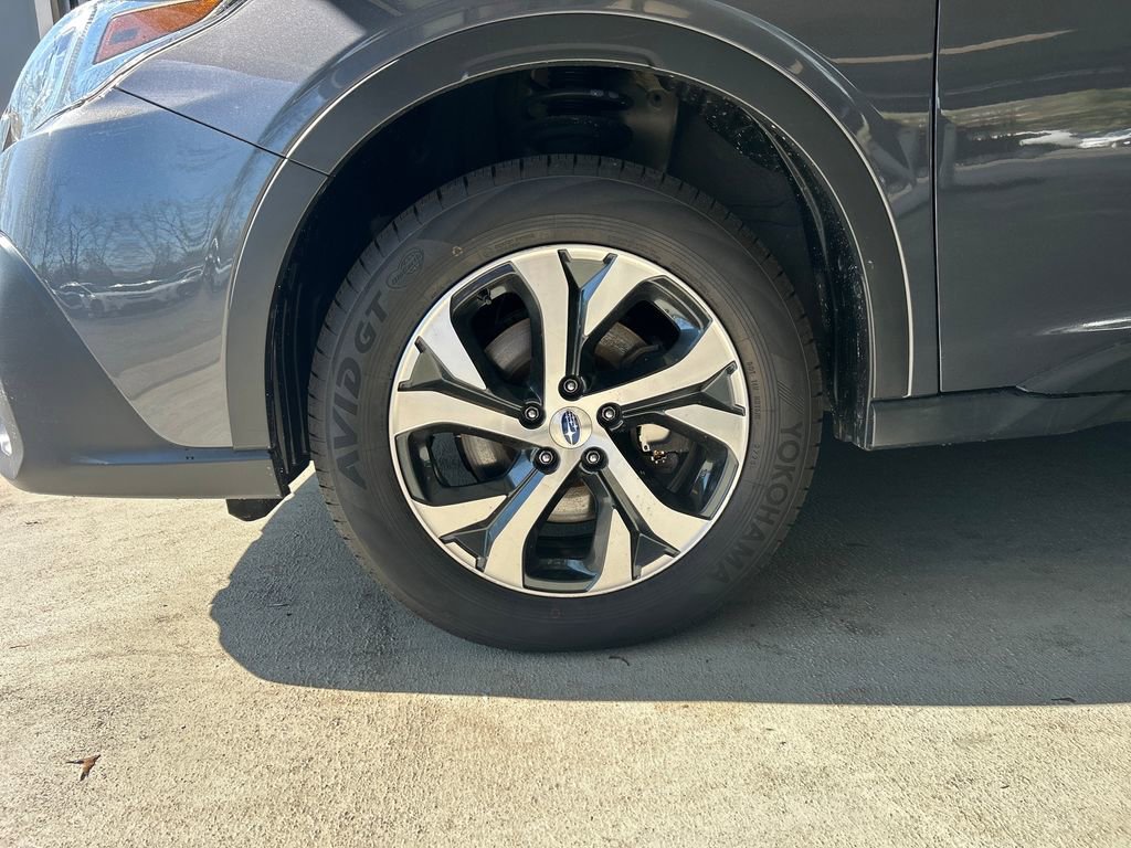Used 2021 Subaru Outback Limited image 25