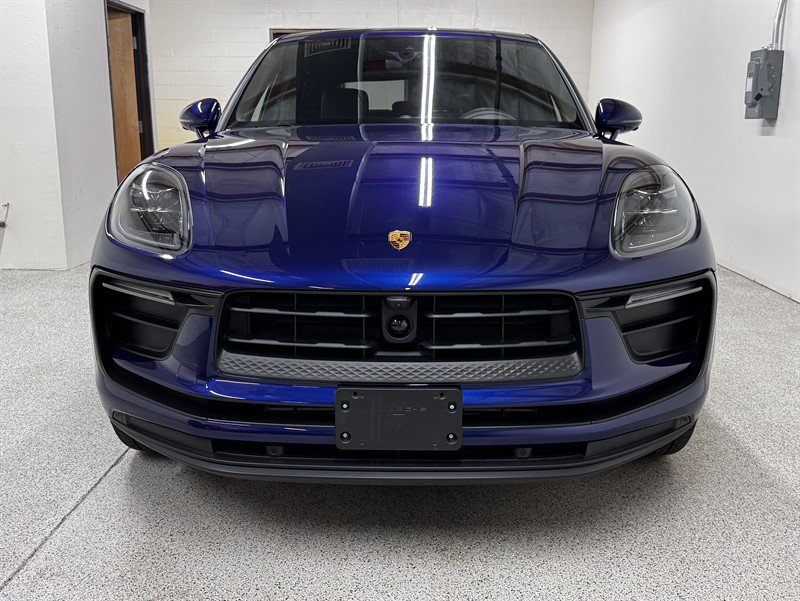 Used 2025 Porsche Macan w/ Premium Package Plus AWD/4WD image 13
