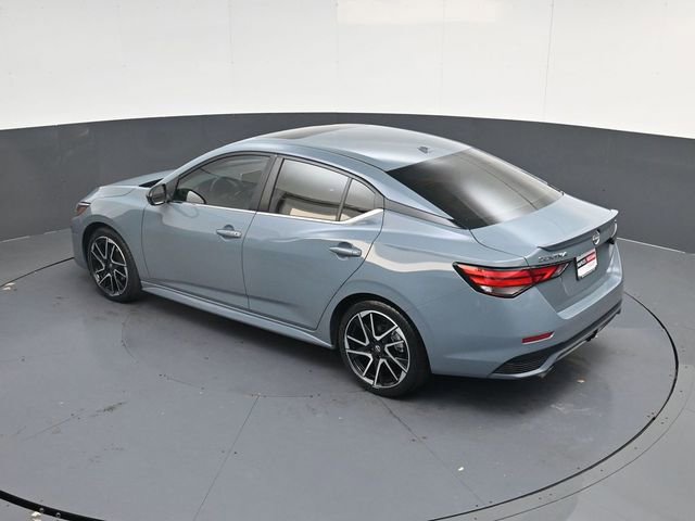 Used 2024 Nissan Sentra SR w/ SR Premium Package image 44