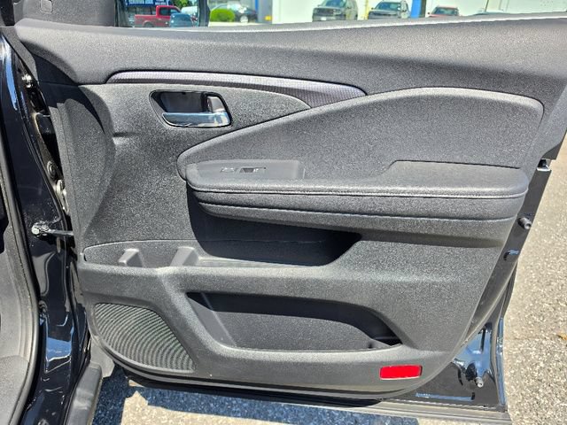 Certified 2025 Honda Ridgeline RTL image 10