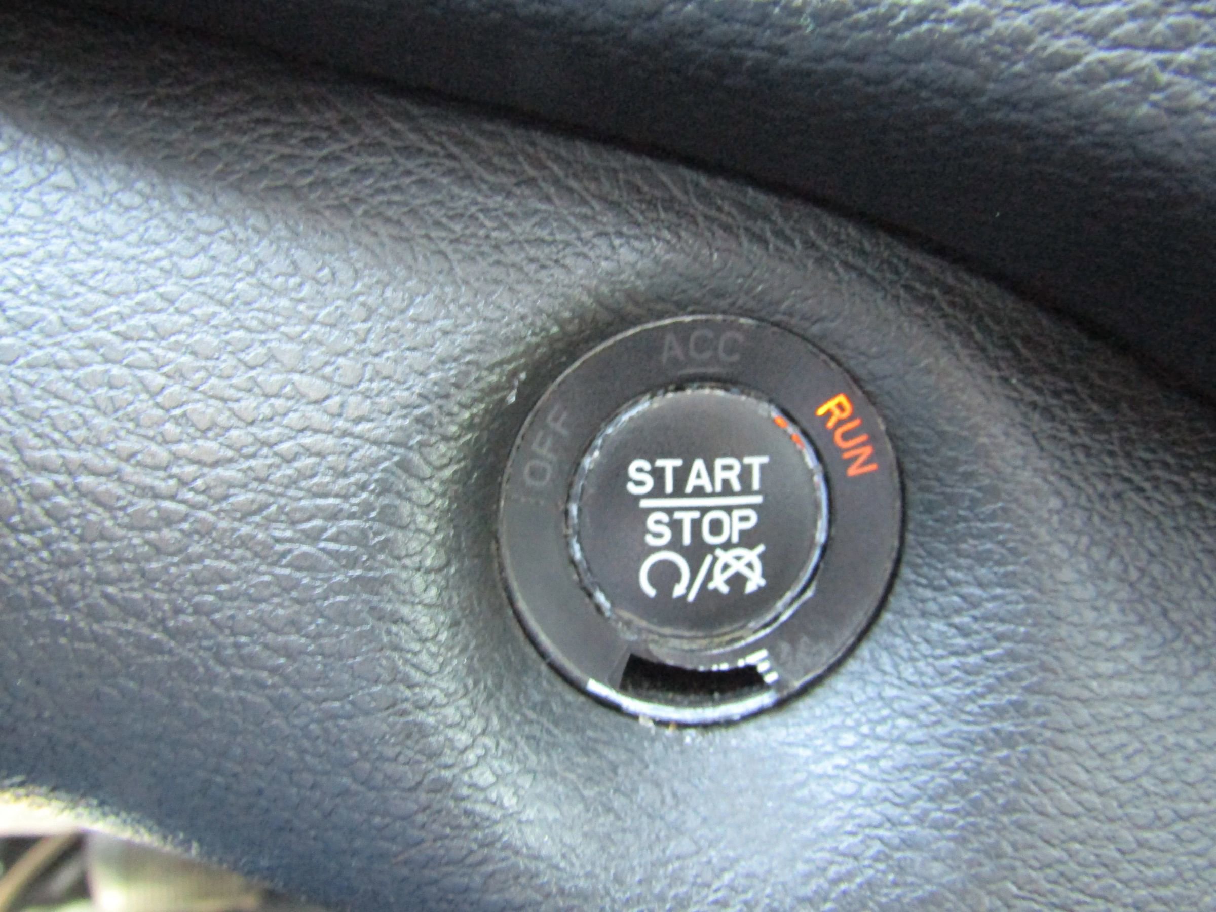 Used 2015 Jeep Cherokee Limited image 31