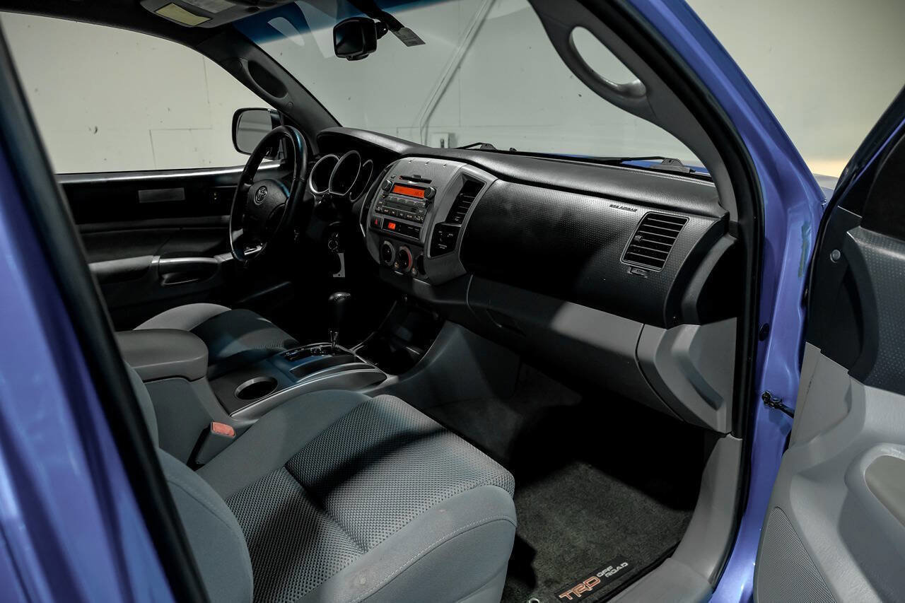 Used 2009 Toyota Tacoma PreRunner RWD image 18