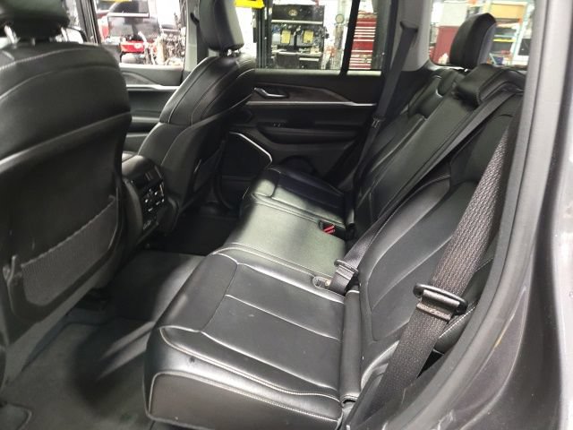 Used 2022 Jeep Grand Cherokee Limited 4xe AWD/4WD image 13