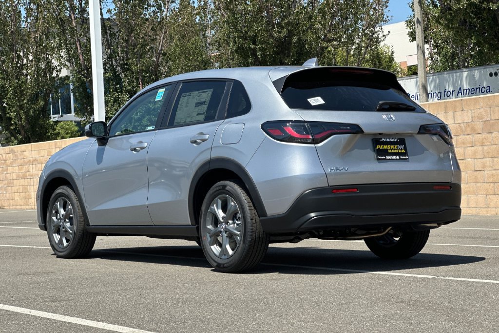 New 2027 Honda HR-V LX image 6