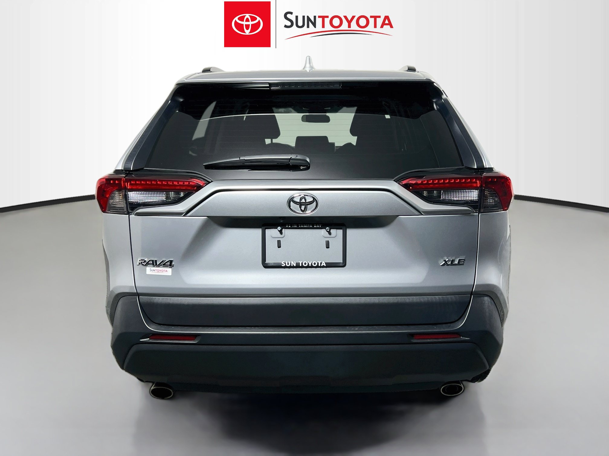 Used 2024 Toyota RAV4 XLE FWD image 5