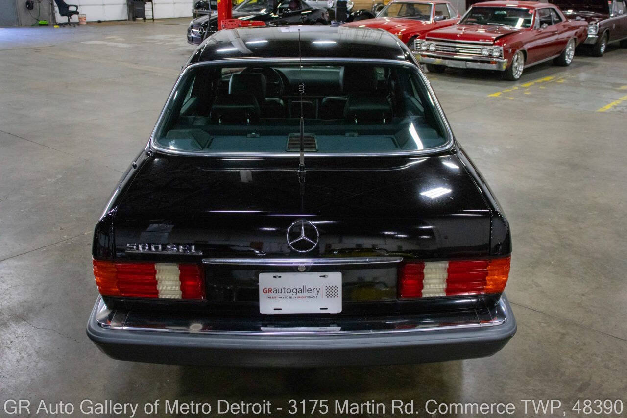 Used 1989 Mercedes-Benz 560 SEL image 5